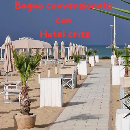 Hotel Criss Rimini Exterior foto